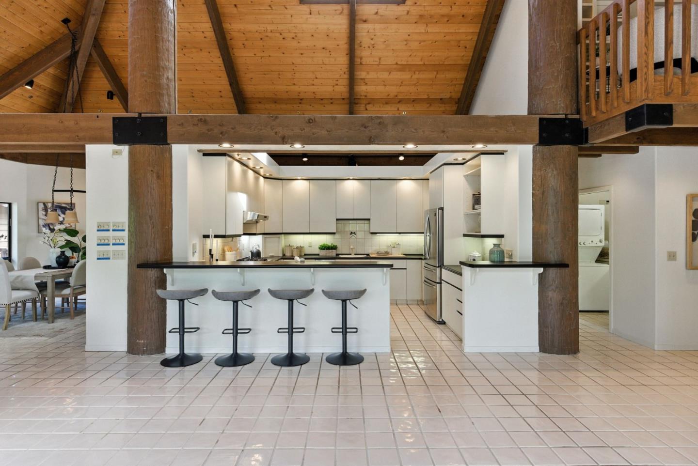 Detail Gallery Image 10 of 52 For 24616 Miller Hill Rd, Los Gatos,  CA 95033 - 3 Beds | 2/1 Baths