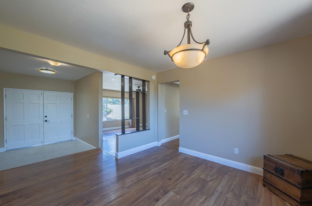 Detail Gallery Image 10 of 31 For 9375 Bur Oak Pl, Salinas,  CA 93907 - 3 Beds | 2 Baths