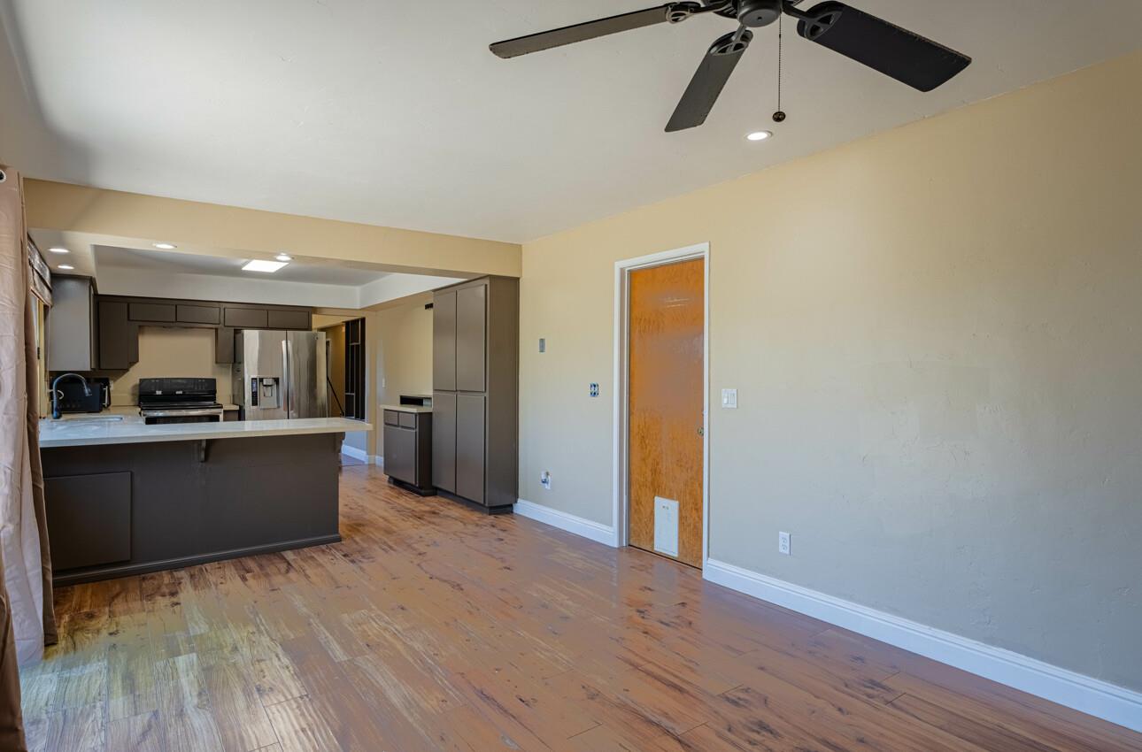 Detail Gallery Image 11 of 31 For 9375 Bur Oak Pl, Salinas,  CA 93907 - 3 Beds | 2 Baths