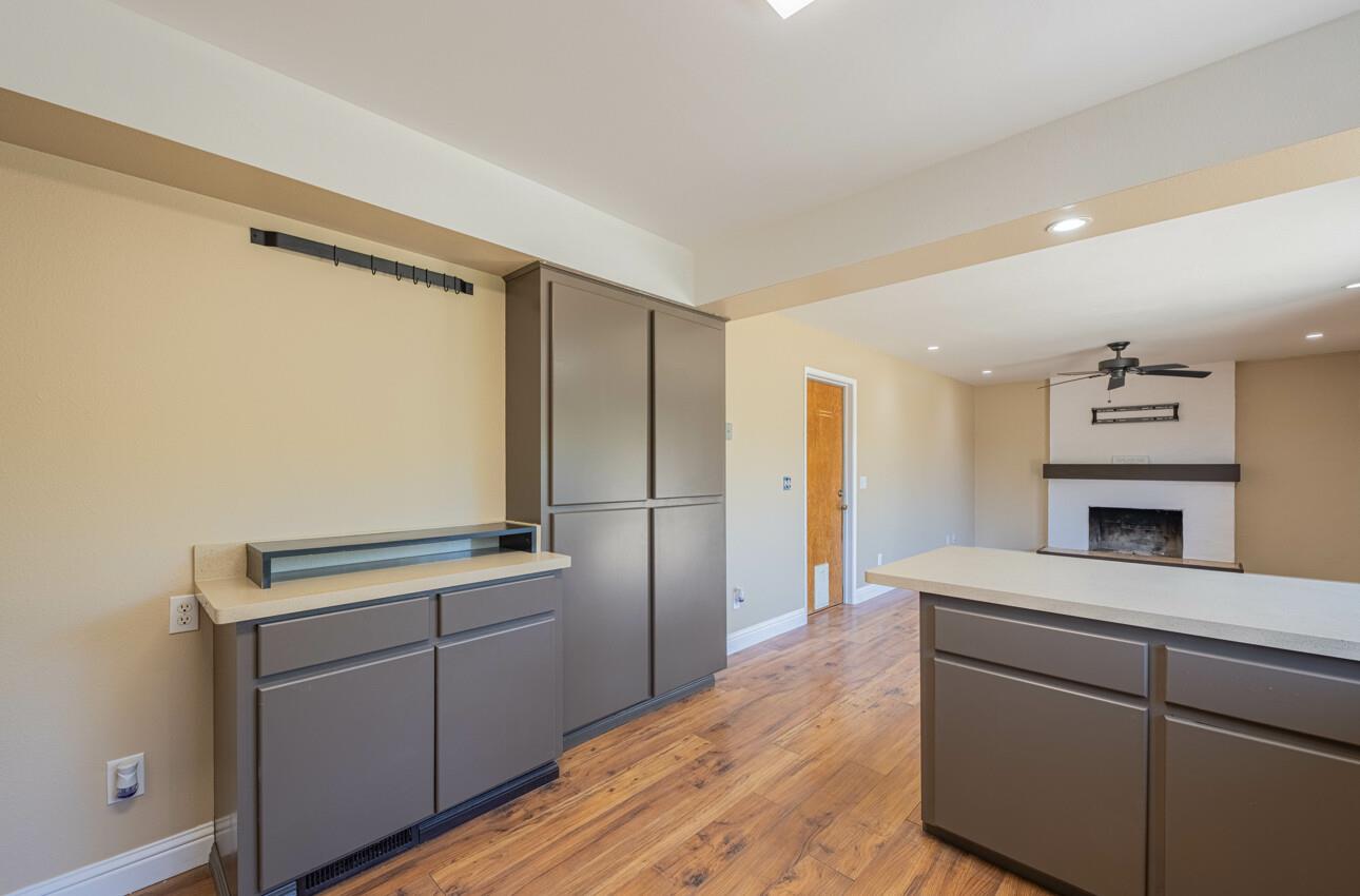 Detail Gallery Image 12 of 31 For 9375 Bur Oak Pl, Salinas,  CA 93907 - 3 Beds | 2 Baths