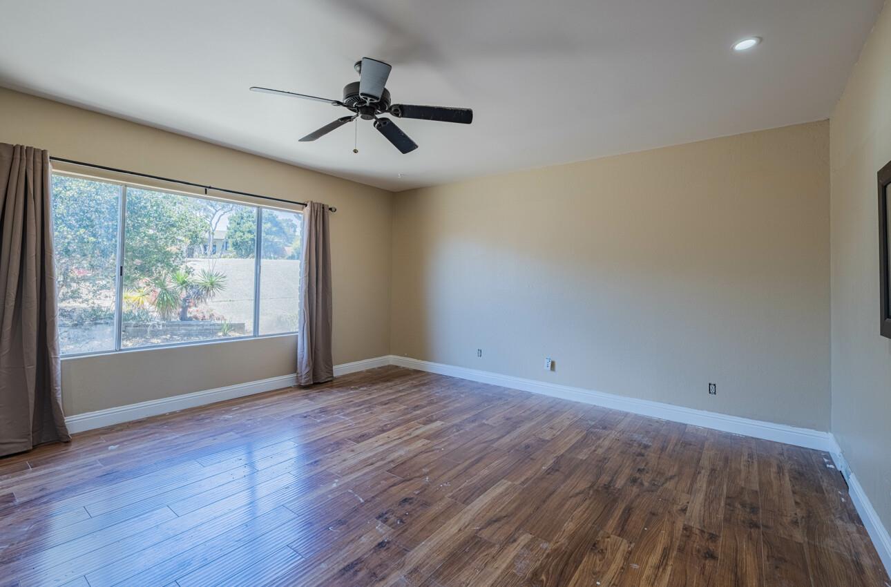 Detail Gallery Image 8 of 31 For 9375 Bur Oak Pl, Salinas,  CA 93907 - 3 Beds | 2 Baths