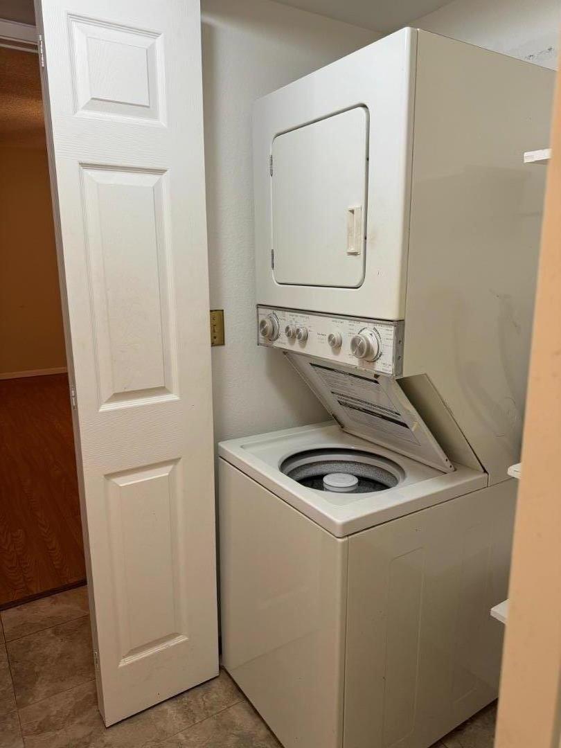 Detail Gallery Image 6 of 9 For 5559 Russo Dr, San Jose,  CA 95118 - 1 Beds | 1 Baths