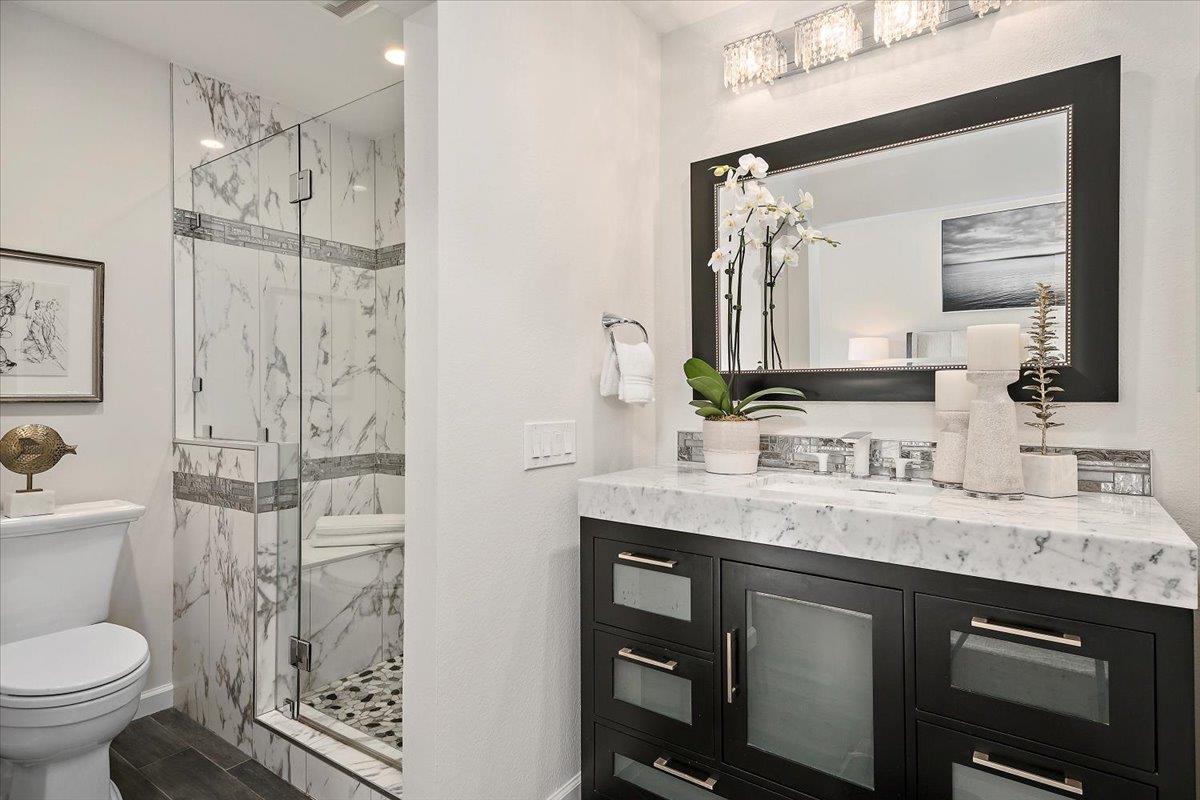Detail Gallery Image 17 of 36 For 1111 Shoreline Dr, San Mateo,  CA 94404 - 2 Beds | 2/1 Baths