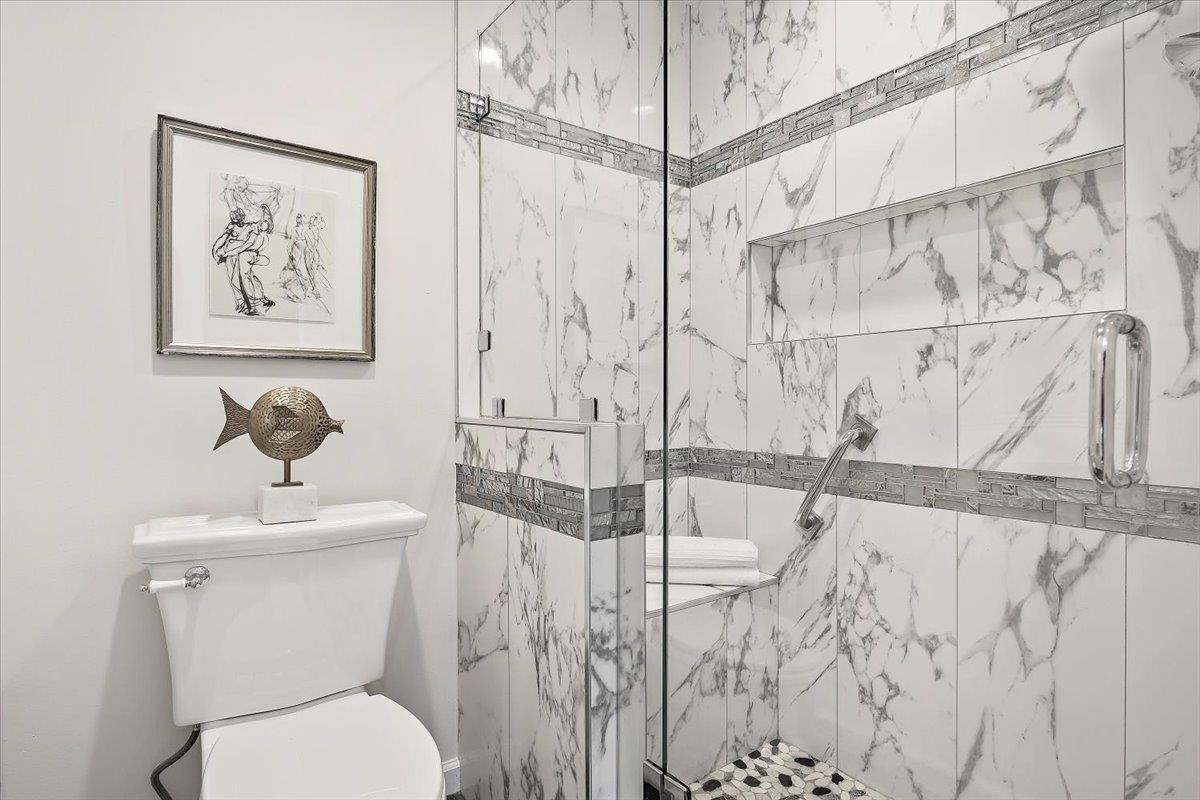 Detail Gallery Image 18 of 36 For 1111 Shoreline Dr, San Mateo,  CA 94404 - 2 Beds | 2/1 Baths