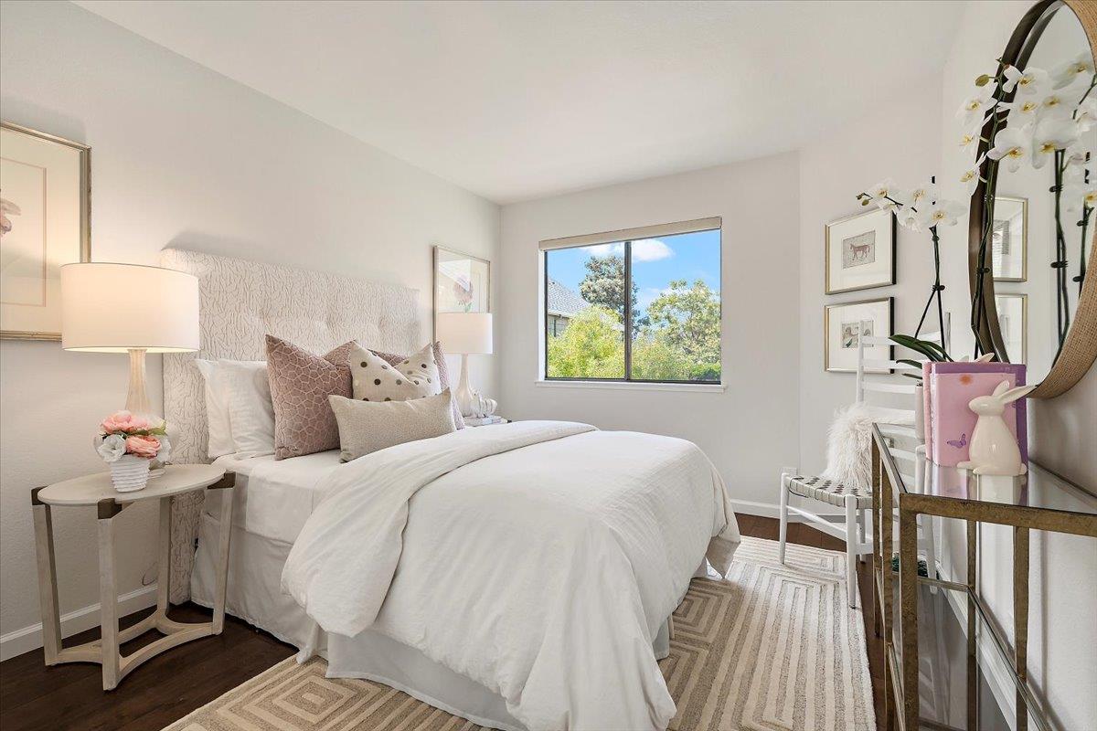 Detail Gallery Image 20 of 36 For 1111 Shoreline Dr, San Mateo,  CA 94404 - 2 Beds | 2/1 Baths