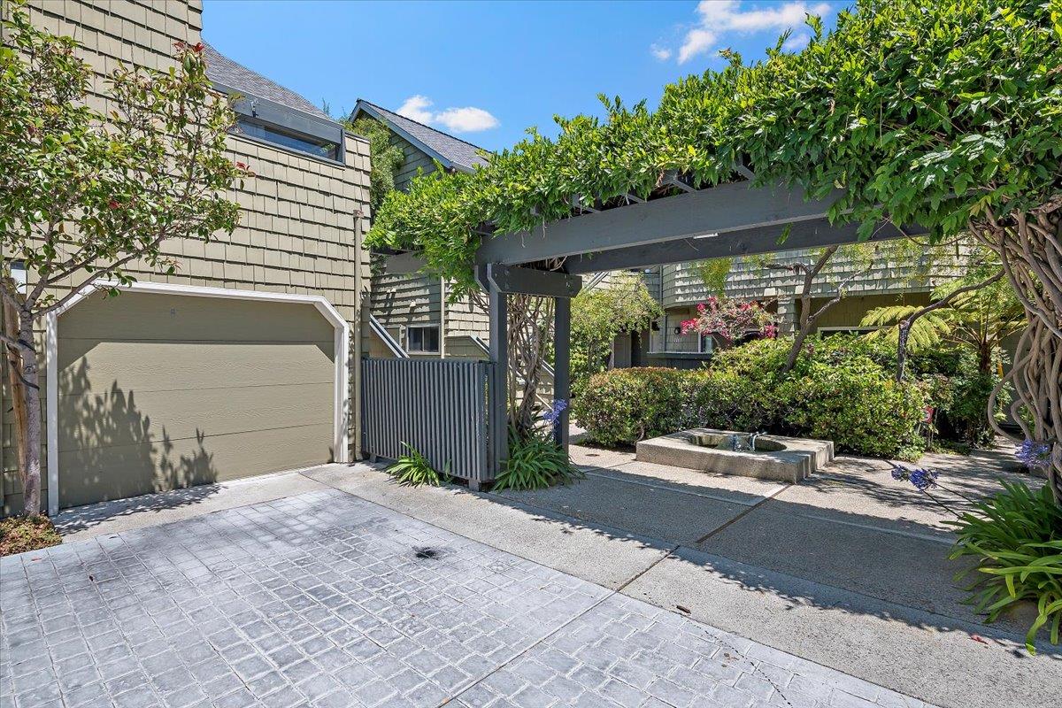 Detail Gallery Image 26 of 36 For 1111 Shoreline Dr, San Mateo,  CA 94404 - 2 Beds | 2/1 Baths