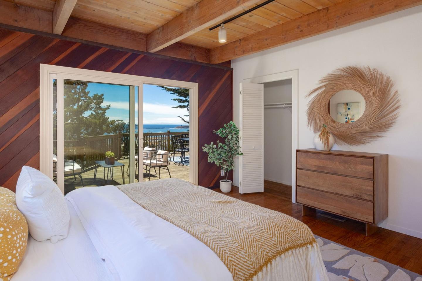 Detail Gallery Image 18 of 46 For 1163 Columbus St, El Granada,  CA 94018 - 4 Beds | 3 Baths