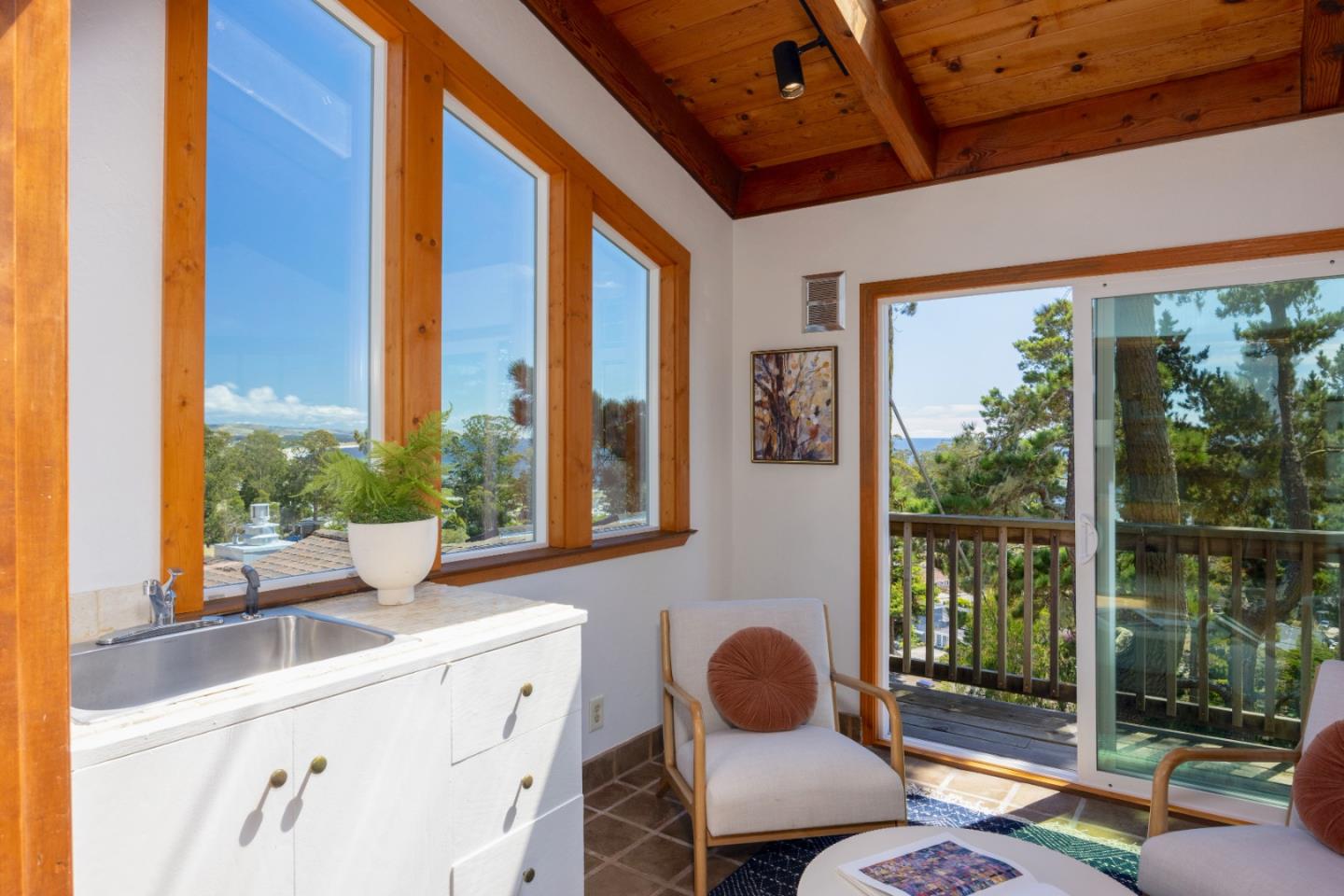Detail Gallery Image 21 of 46 For 1163 Columbus St, El Granada,  CA 94018 - 4 Beds | 3 Baths