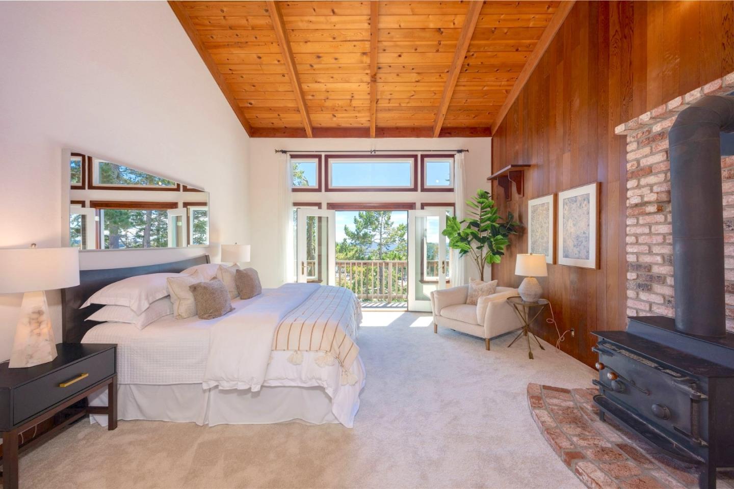 Detail Gallery Image 27 of 46 For 1163 Columbus St, El Granada,  CA 94018 - 4 Beds | 3 Baths
