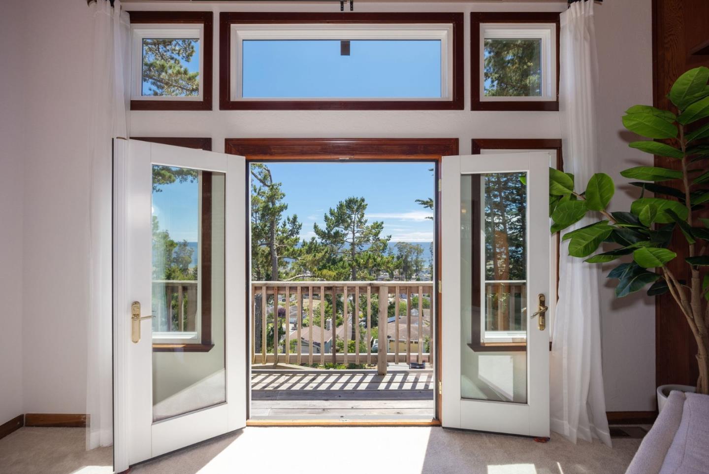 Detail Gallery Image 28 of 46 For 1163 Columbus St, El Granada,  CA 94018 - 4 Beds | 3 Baths