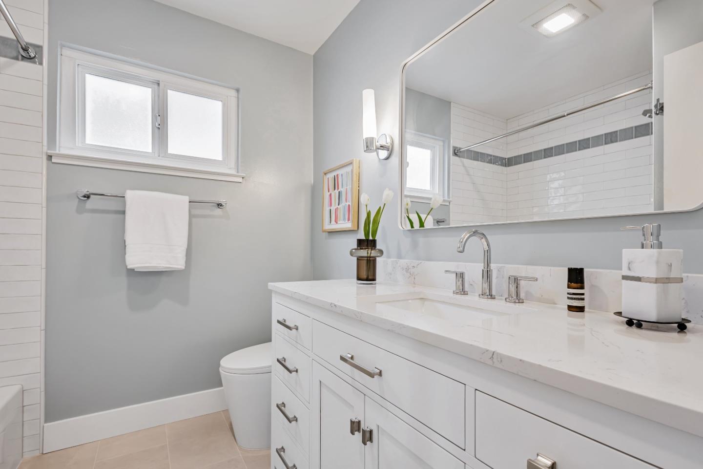 Detail Gallery Image 29 of 59 For 221 Shearwater Isle, Foster City,  CA 94404 - 4 Beds | 3 Baths