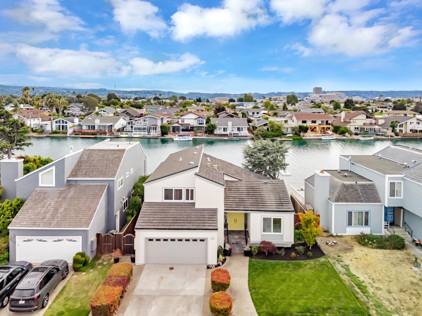 Detail Gallery Image 44 of 59 For 221 Shearwater Isle, Foster City,  CA 94404 - 4 Beds | 3 Baths