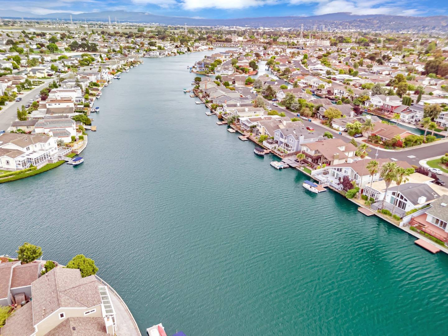 Detail Gallery Image 56 of 59 For 221 Shearwater Isle, Foster City,  CA 94404 - 4 Beds | 3 Baths