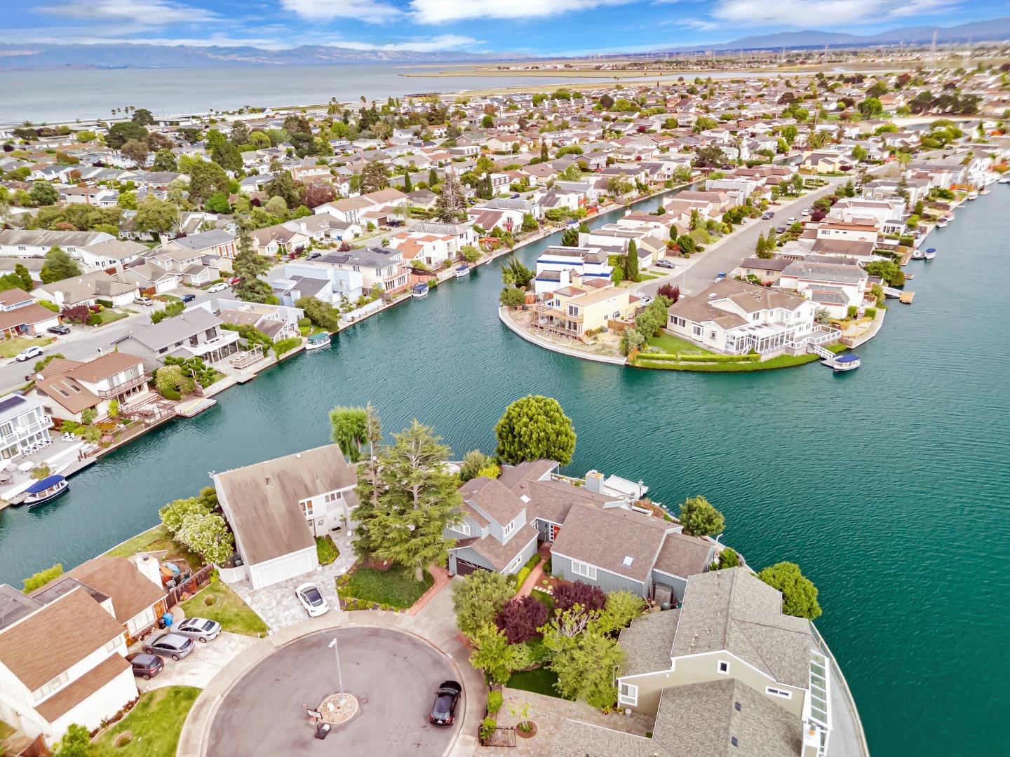 Detail Gallery Image 57 of 59 For 221 Shearwater Isle, Foster City,  CA 94404 - 4 Beds | 3 Baths