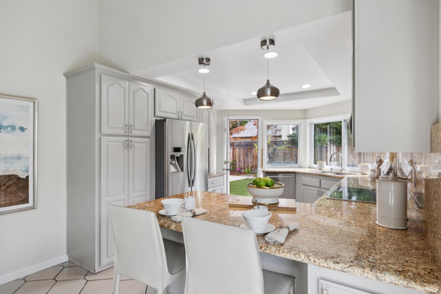Detail Gallery Image 19 of 79 For 561 Anchor Cir, Redwood City,  CA 94065 - 3 Beds | 2 Baths