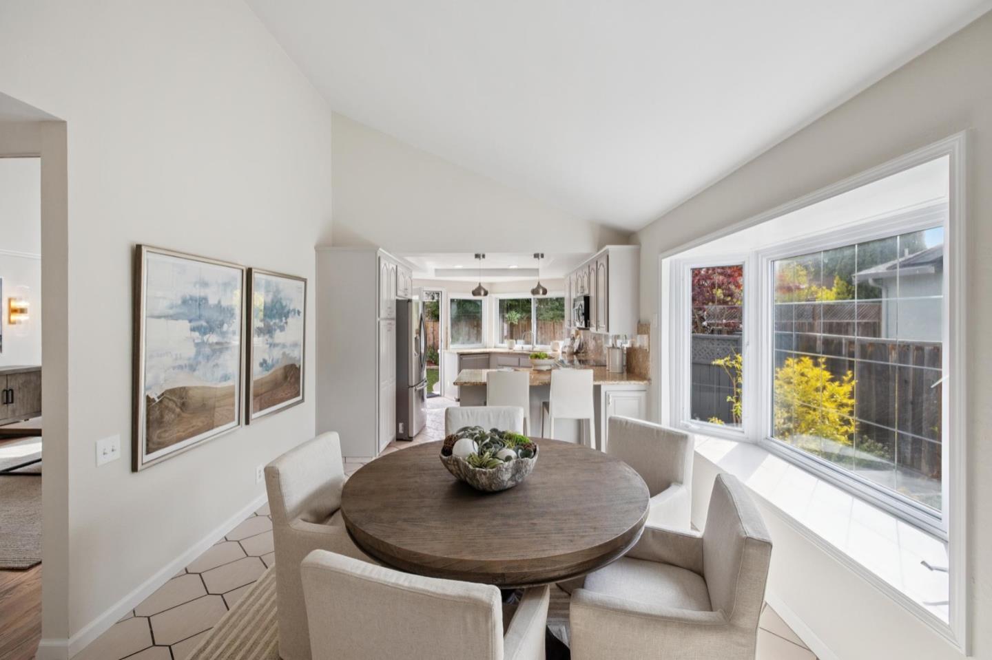Detail Gallery Image 22 of 79 For 561 Anchor Cir, Redwood City,  CA 94065 - 3 Beds | 2 Baths
