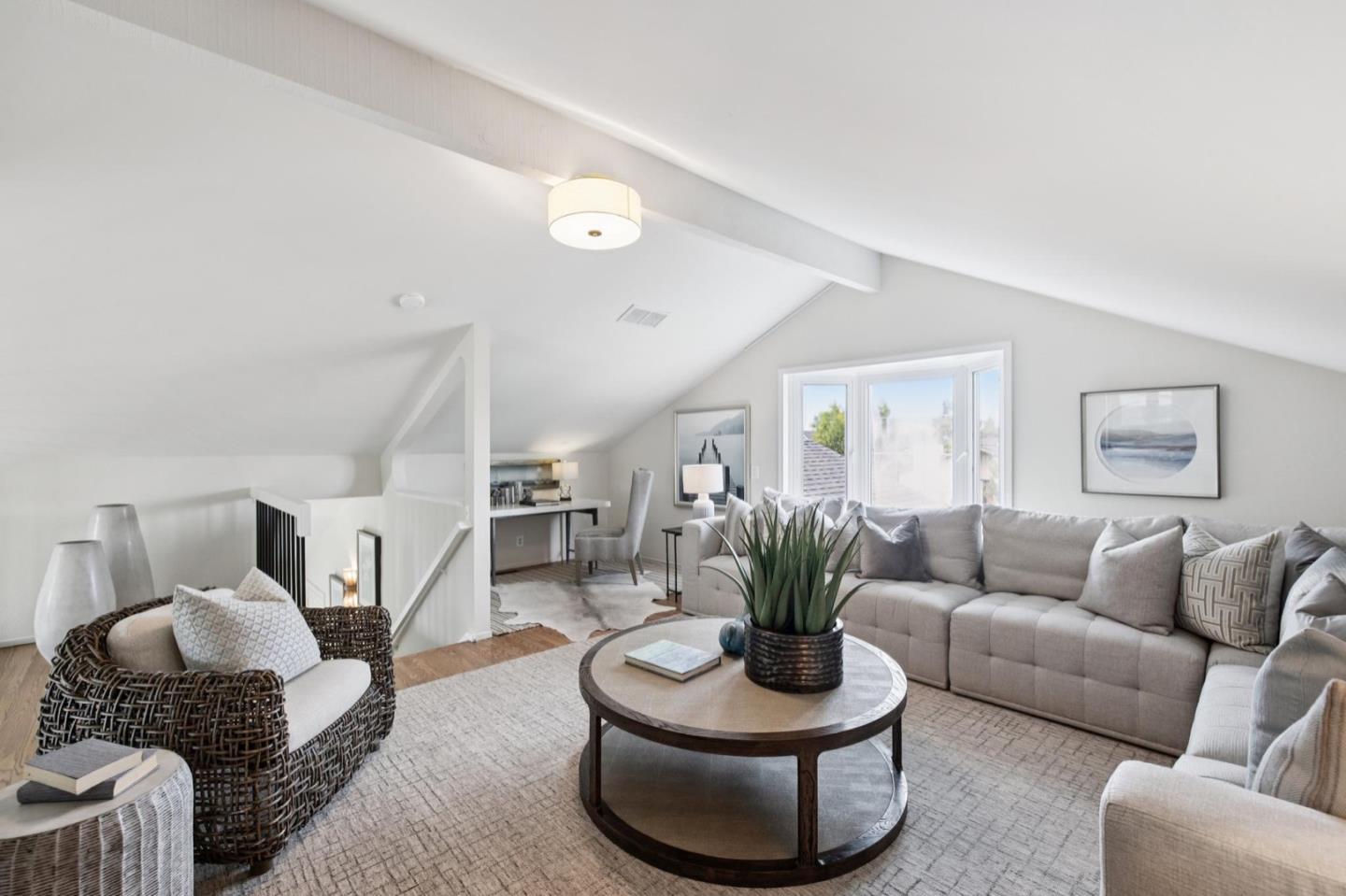 Detail Gallery Image 27 of 79 For 561 Anchor Cir, Redwood City,  CA 94065 - 3 Beds | 2 Baths