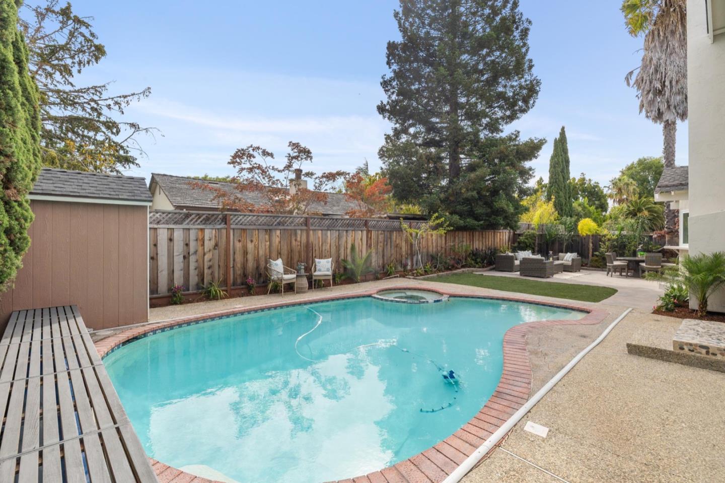 Detail Gallery Image 33 of 79 For 561 Anchor Cir, Redwood City,  CA 94065 - 3 Beds | 2 Baths
