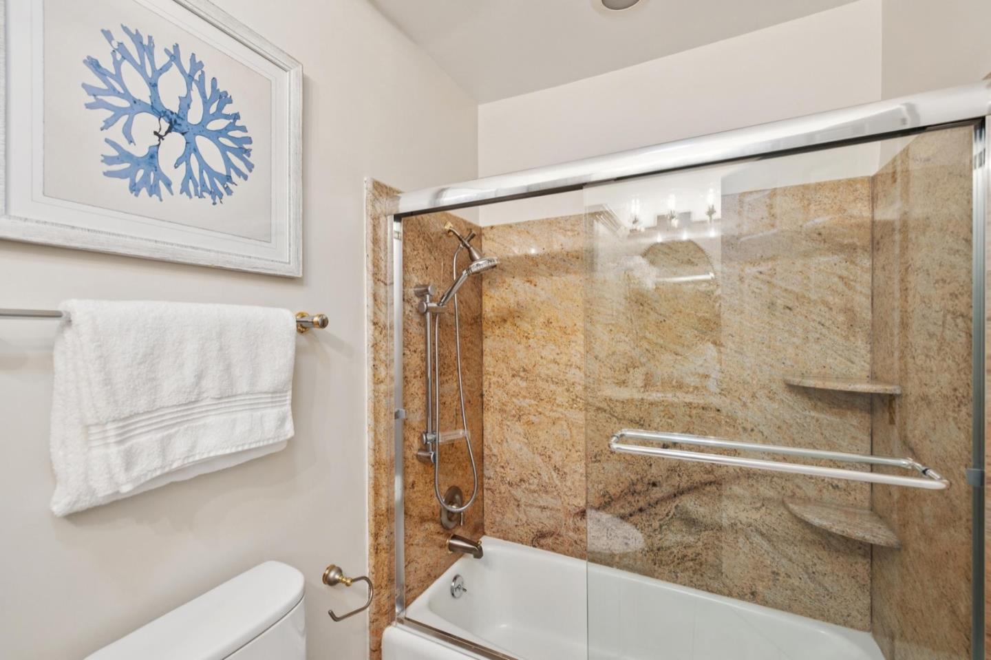 Detail Gallery Image 38 of 79 For 561 Anchor Cir, Redwood City,  CA 94065 - 3 Beds | 2 Baths