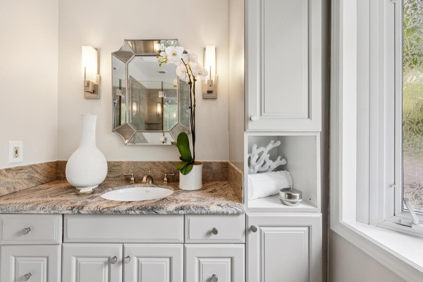 Detail Gallery Image 48 of 79 For 561 Anchor Cir, Redwood City,  CA 94065 - 3 Beds | 2 Baths