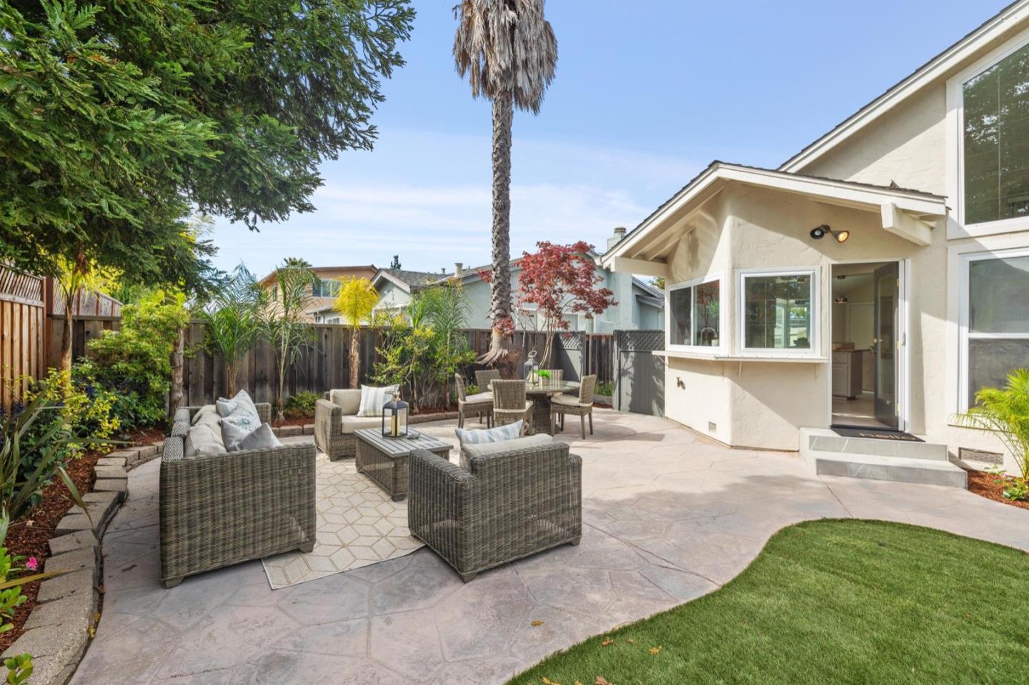 Detail Gallery Image 54 of 79 For 561 Anchor Cir, Redwood City,  CA 94065 - 3 Beds | 2 Baths