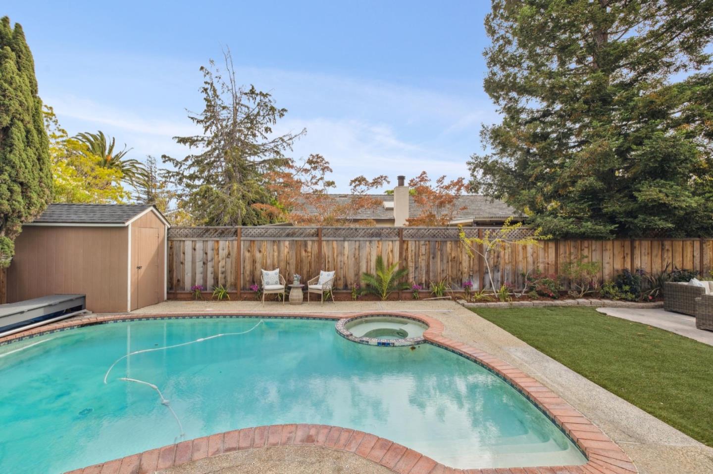 Detail Gallery Image 60 of 79 For 561 Anchor Cir, Redwood City,  CA 94065 - 3 Beds | 2 Baths