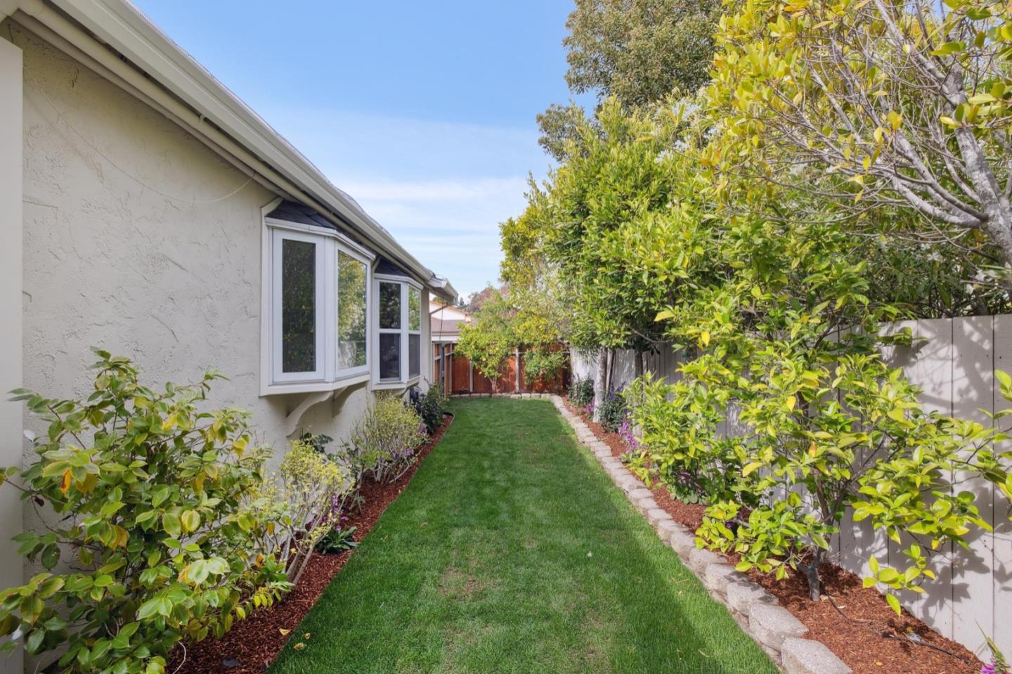 Detail Gallery Image 63 of 79 For 561 Anchor Cir, Redwood City,  CA 94065 - 3 Beds | 2 Baths
