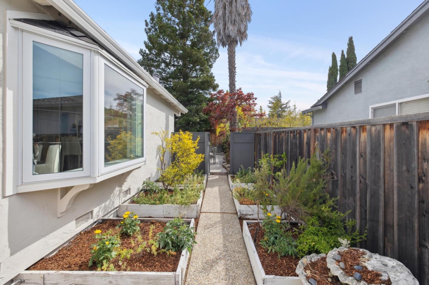 Detail Gallery Image 64 of 79 For 561 Anchor Cir, Redwood City,  CA 94065 - 3 Beds | 2 Baths