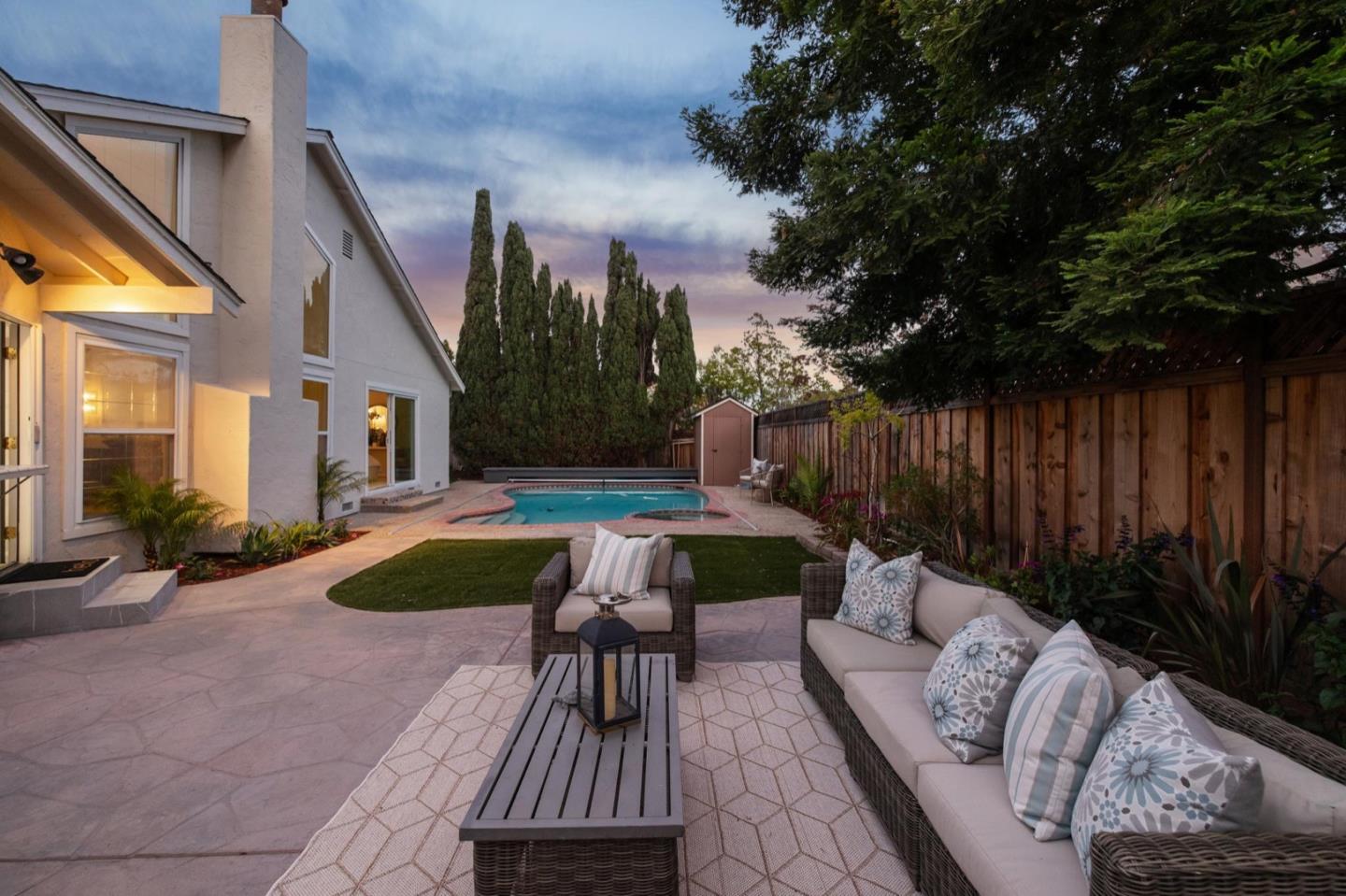 Detail Gallery Image 66 of 79 For 561 Anchor Cir, Redwood City,  CA 94065 - 3 Beds | 2 Baths