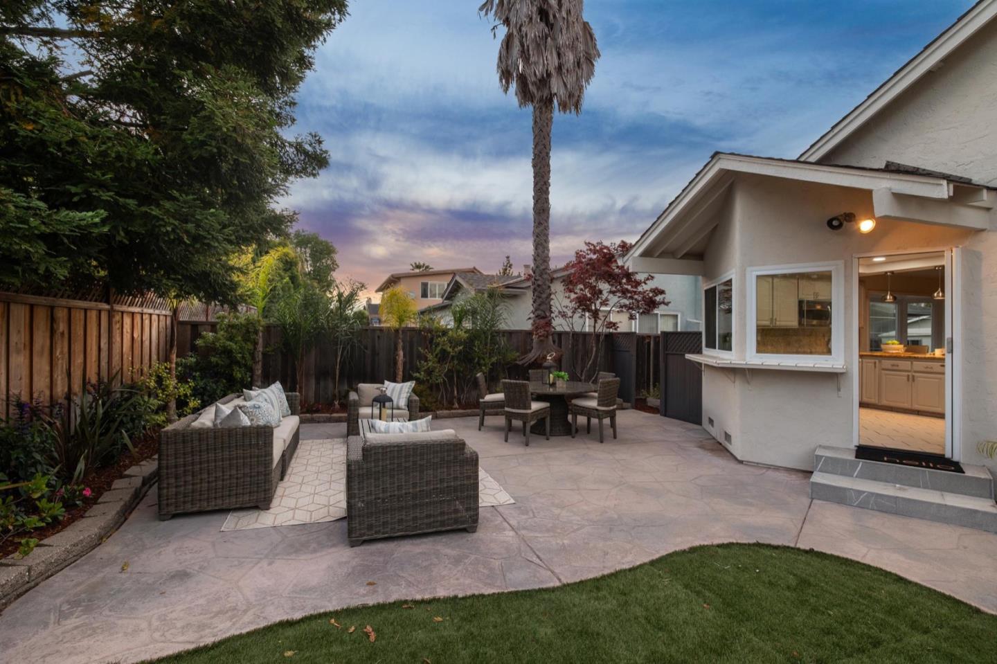 Detail Gallery Image 74 of 79 For 561 Anchor Cir, Redwood City,  CA 94065 - 3 Beds | 2 Baths