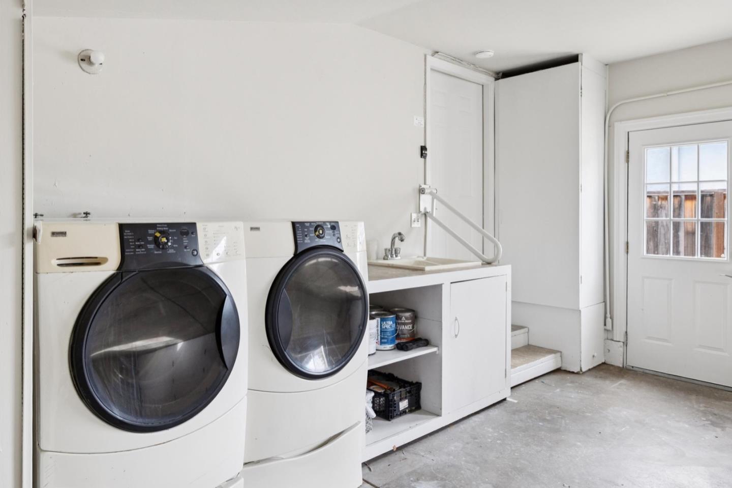 Detail Gallery Image 77 of 79 For 561 Anchor Cir, Redwood City,  CA 94065 - 3 Beds | 2 Baths