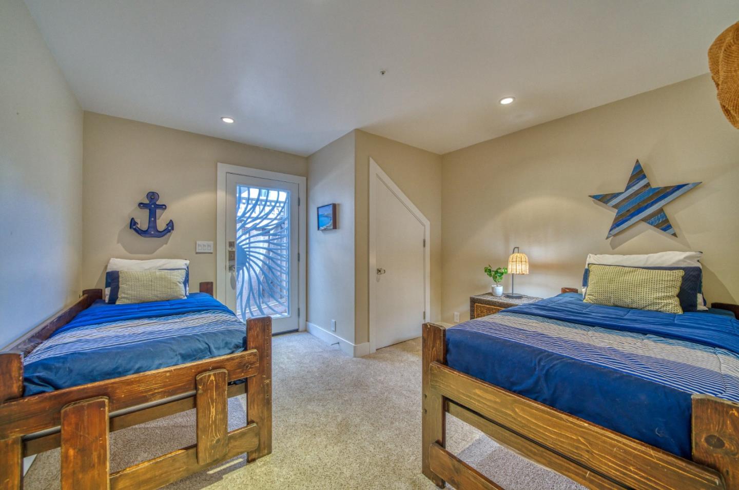 Detail Gallery Image 32 of 56 For 41 6th Ave, Santa Cruz,  CA 95062 - 3 Beds | 2 Baths