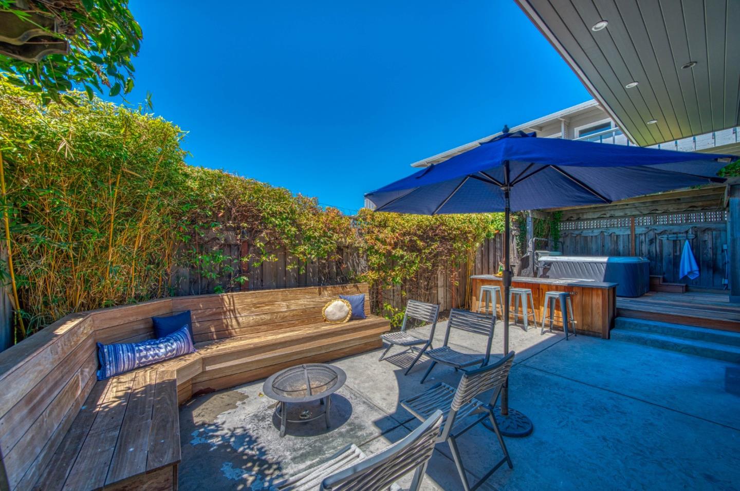 Detail Gallery Image 38 of 56 For 41 6th Ave, Santa Cruz,  CA 95062 - 3 Beds | 2 Baths
