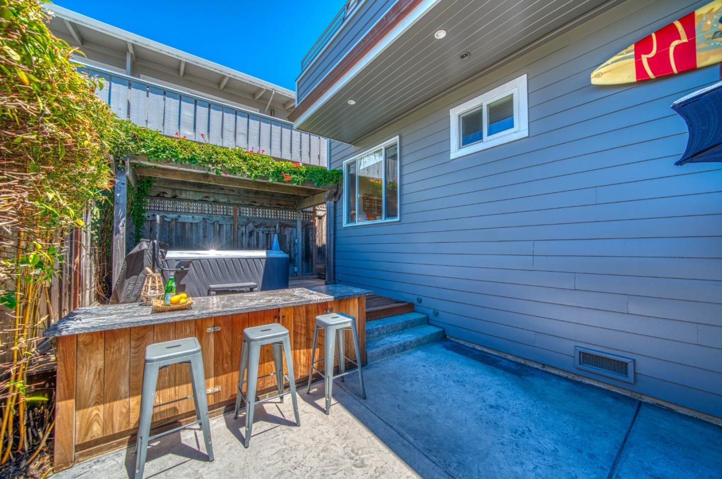 Detail Gallery Image 41 of 56 For 41 6th Ave, Santa Cruz,  CA 95062 - 3 Beds | 2 Baths