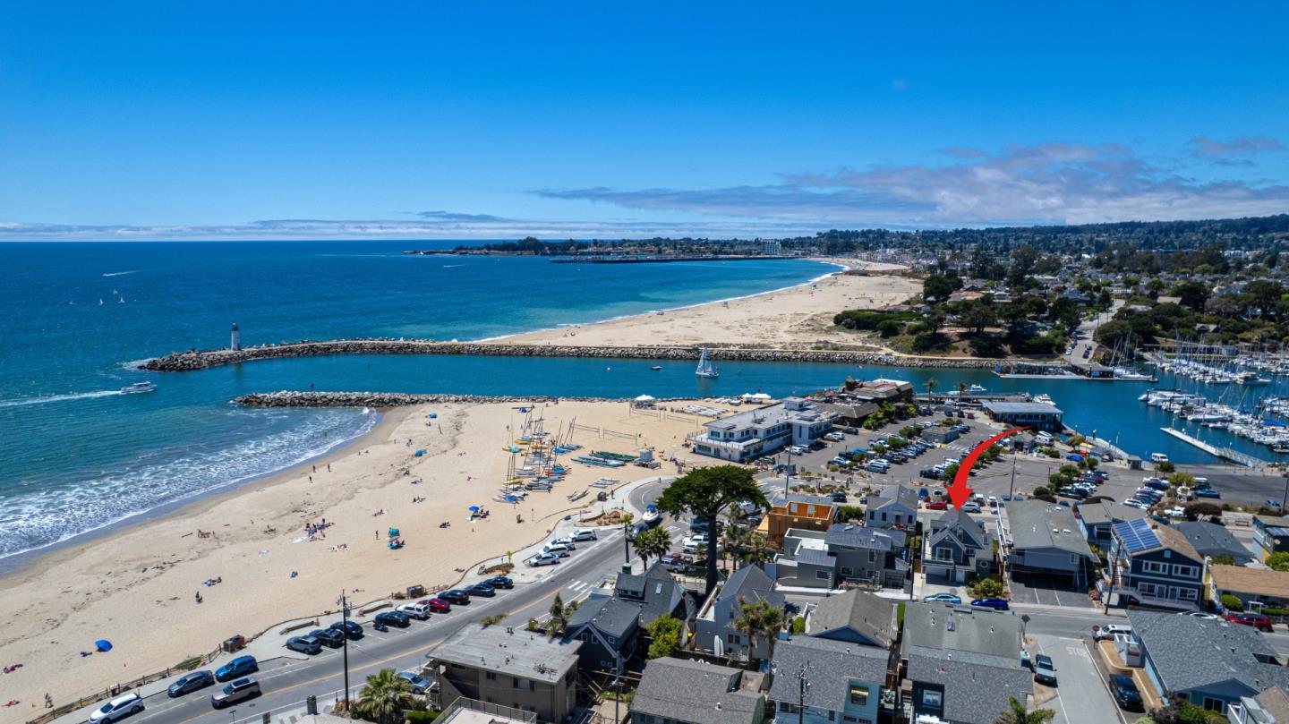 Detail Gallery Image 52 of 56 For 41 6th Ave, Santa Cruz,  CA 95062 - 3 Beds | 2 Baths