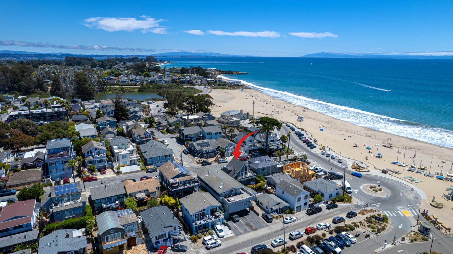 Detail Gallery Image 55 of 56 For 41 6th Ave, Santa Cruz,  CA 95062 - 3 Beds | 2 Baths