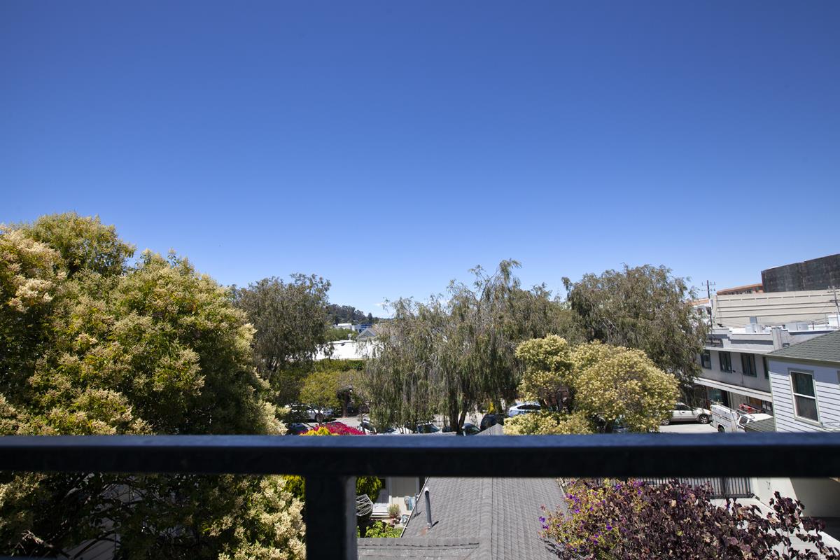 Detail Gallery Image 15 of 22 For 224 Laurel St #A304,  Santa Cruz,  CA 95060 - 1 Beds | 1 Baths