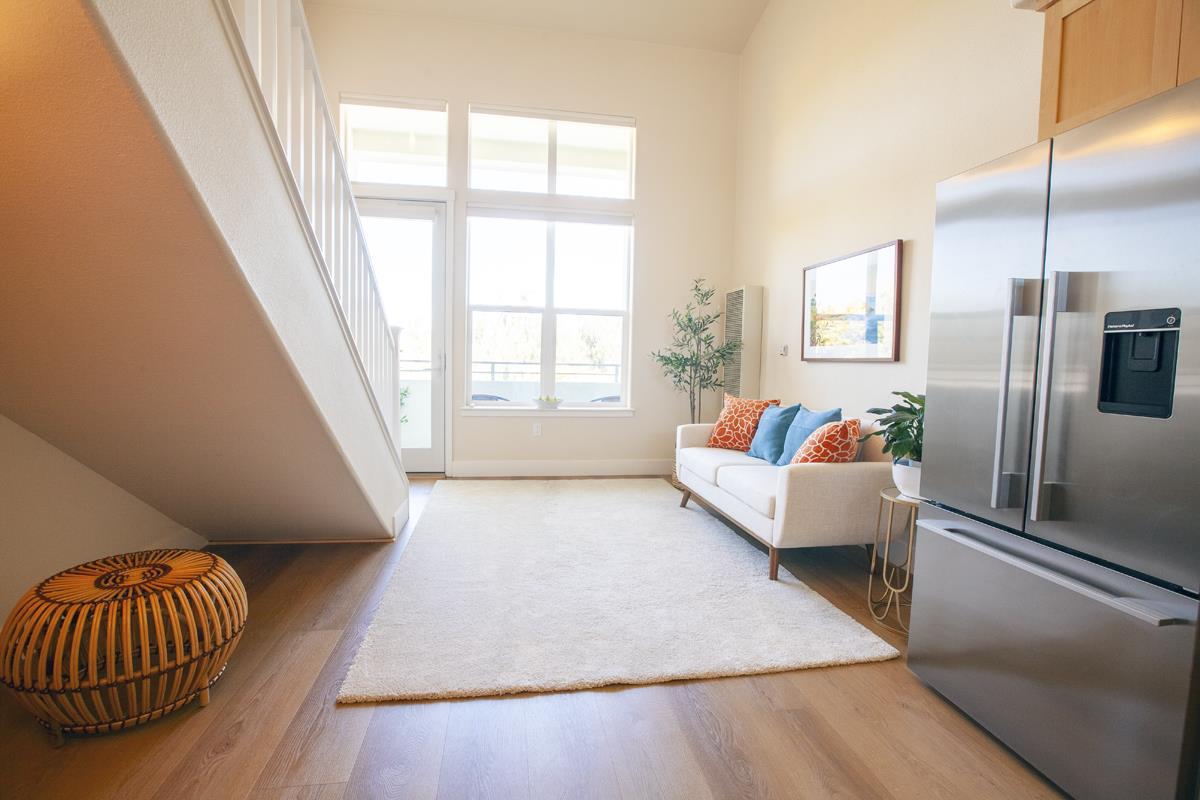 Detail Gallery Image 6 of 22 For 224 Laurel St #A304,  Santa Cruz,  CA 95060 - 1 Beds | 1 Baths