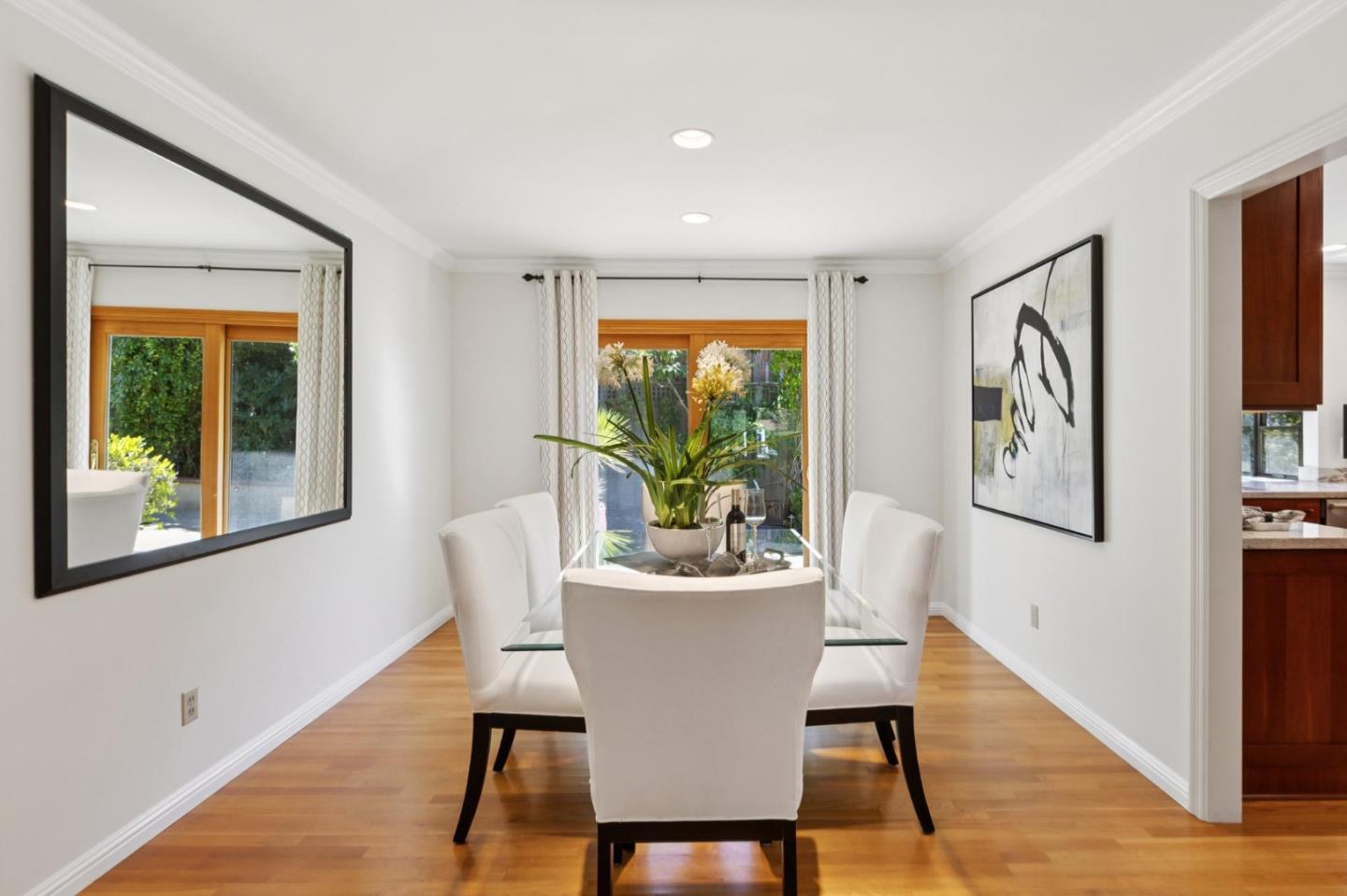 Detail Gallery Image 13 of 82 For 256 Marchmont Ct, Los Gatos,  CA 95032 - 5 Beds | 3/1 Baths