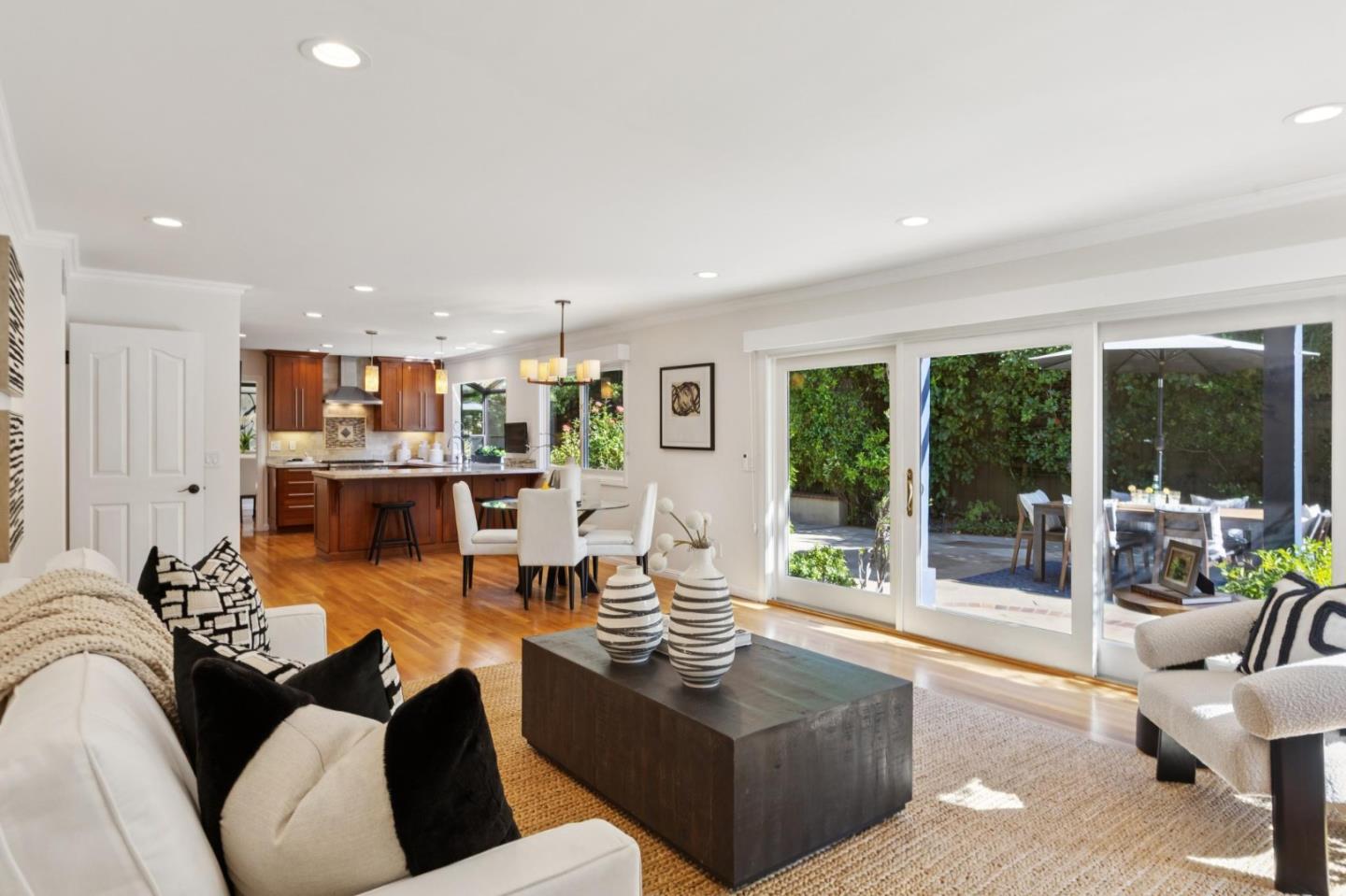 Detail Gallery Image 25 of 82 For 256 Marchmont Ct, Los Gatos,  CA 95032 - 5 Beds | 3/1 Baths