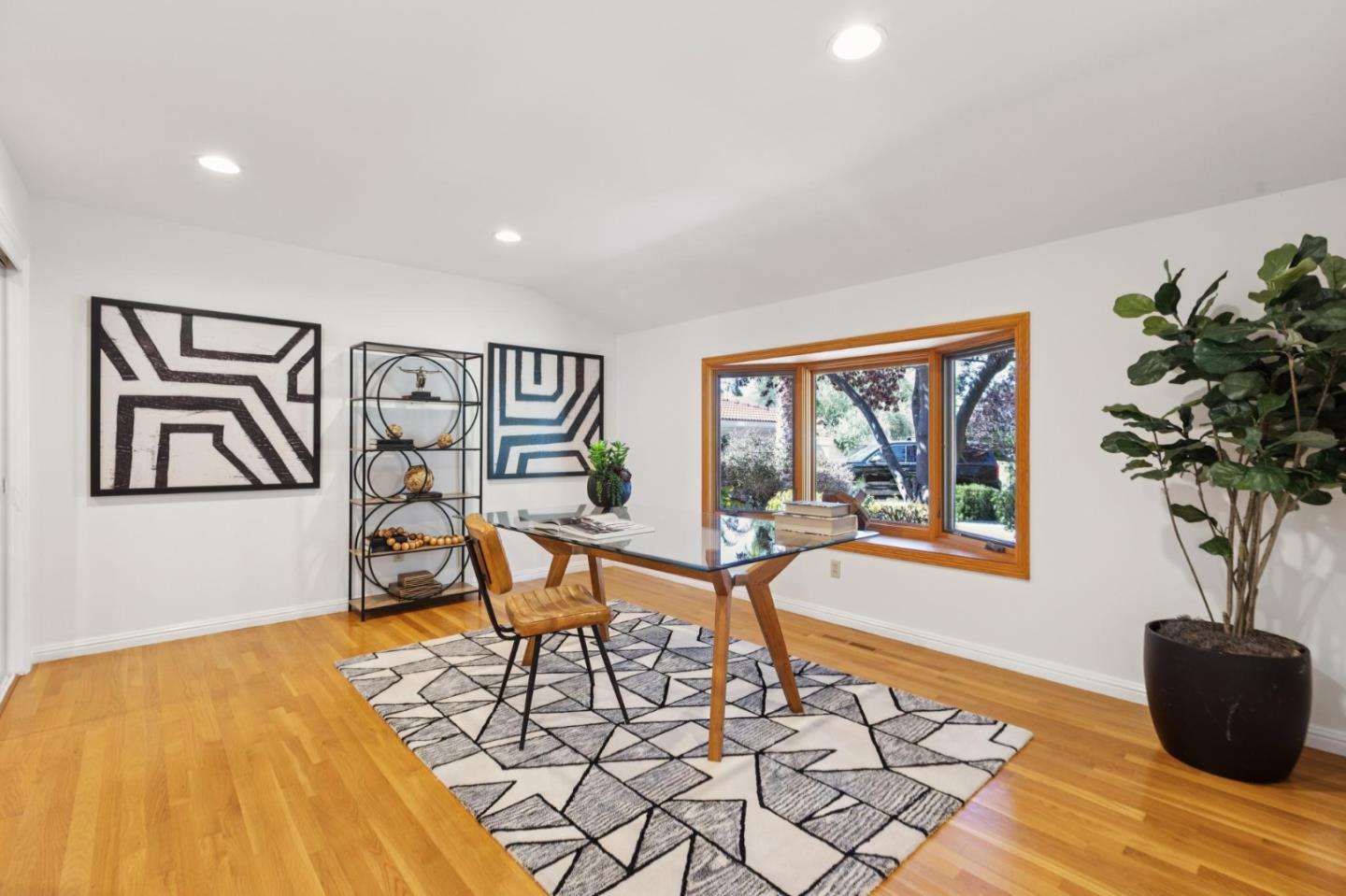 Detail Gallery Image 27 of 82 For 256 Marchmont Ct, Los Gatos,  CA 95032 - 5 Beds | 3/1 Baths