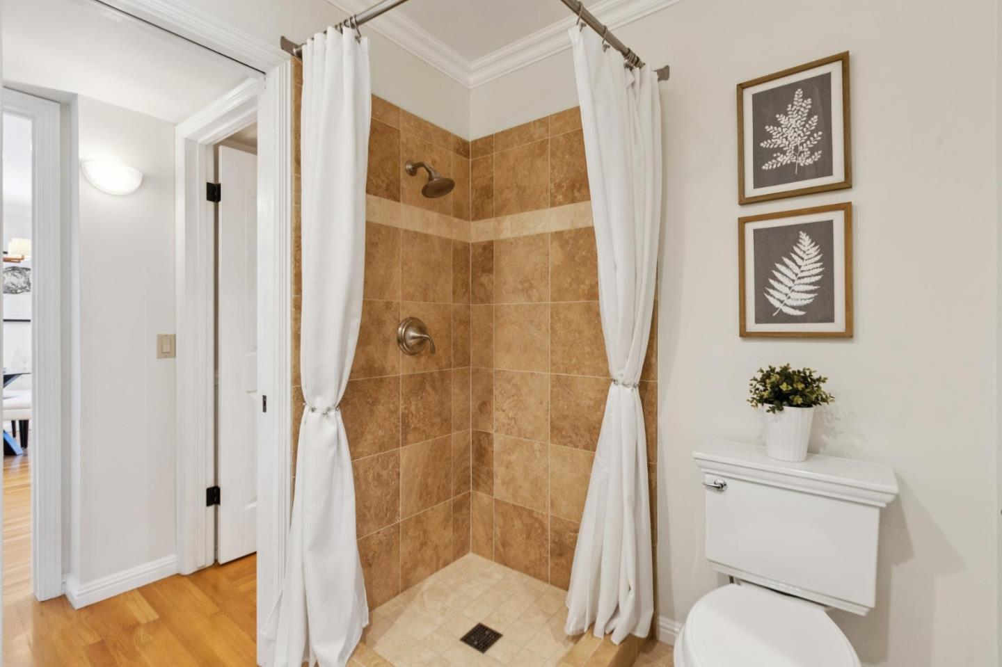 Detail Gallery Image 29 of 82 For 256 Marchmont Ct, Los Gatos,  CA 95032 - 5 Beds | 3/1 Baths