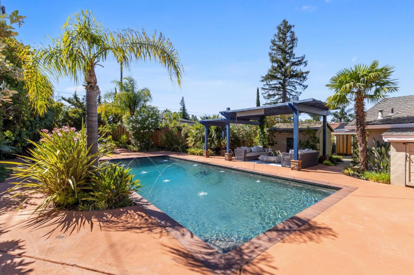 Detail Gallery Image 49 of 82 For 256 Marchmont Ct, Los Gatos,  CA 95032 - 5 Beds | 3/1 Baths