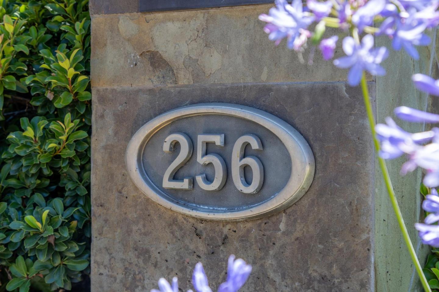 Detail Gallery Image 5 of 82 For 256 Marchmont Ct, Los Gatos,  CA 95032 - 5 Beds | 3/1 Baths
