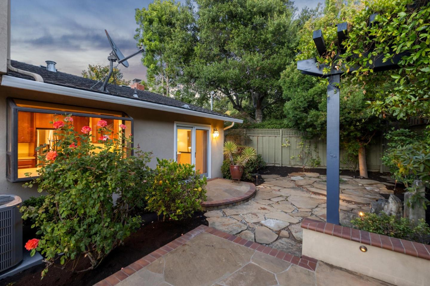 Detail Gallery Image 72 of 82 For 256 Marchmont Ct, Los Gatos,  CA 95032 - 5 Beds | 3/1 Baths