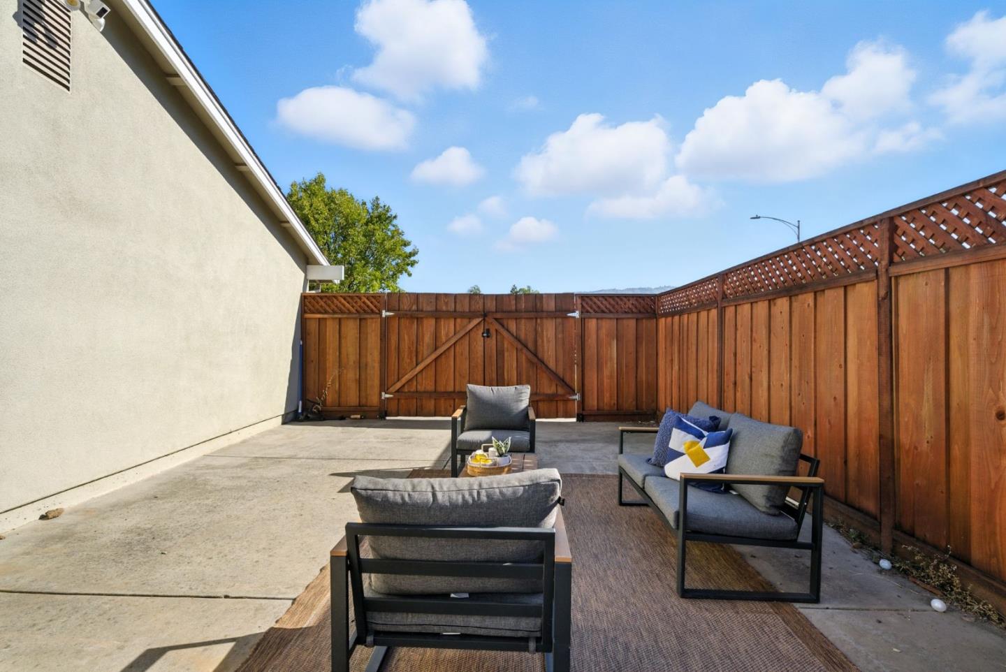 Detail Gallery Image 34 of 80 For 1297 Chesbro Way, Gilroy,  CA 95020 - 5 Beds | 3 Baths