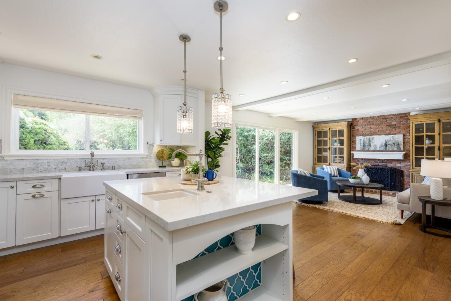 Detail Gallery Image 1 of 1 For 3125 Atwater Dr, Burlingame,  CA 94010 - 4 Beds | 2 Baths