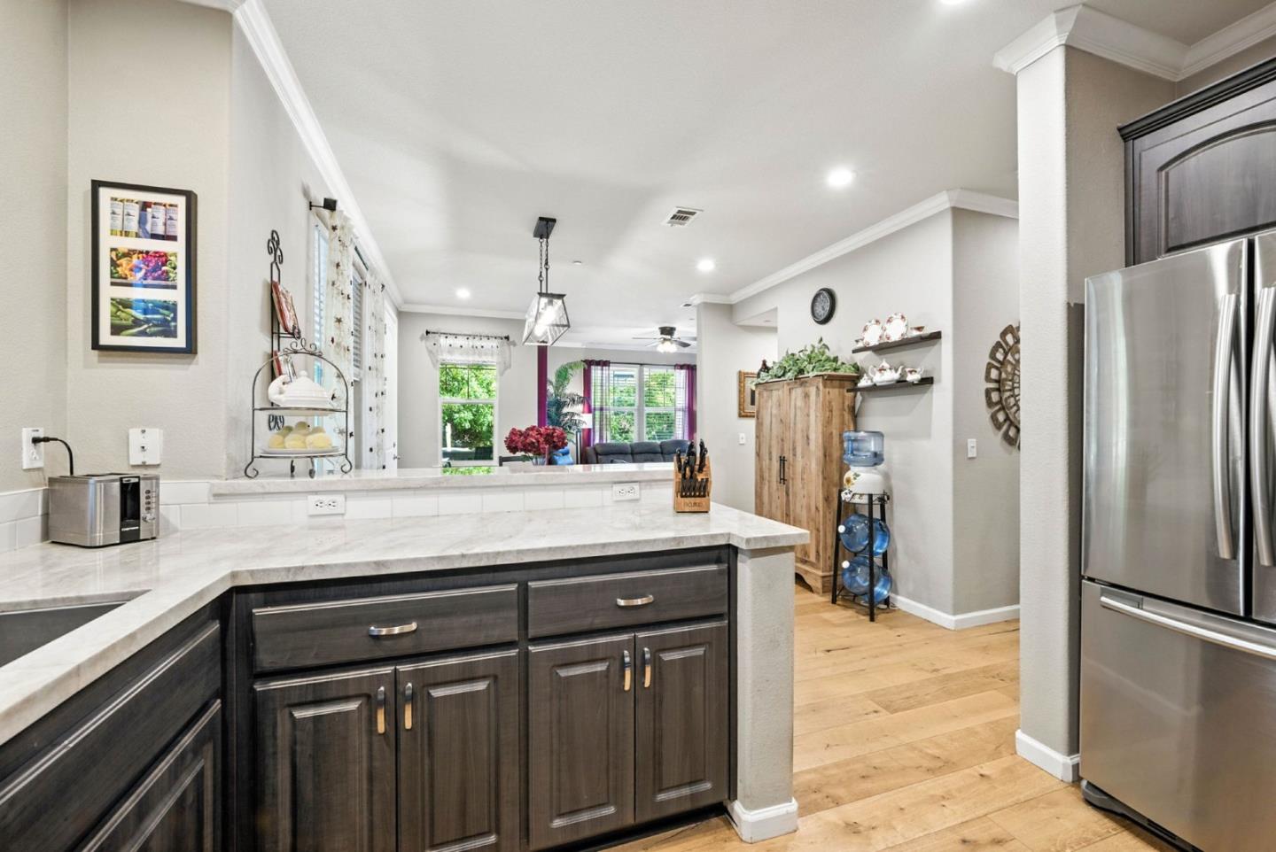 Detail Gallery Image 12 of 33 For 160 Sarafina Way, Gilroy,  CA 95020 - 3 Beds | 2/1 Baths