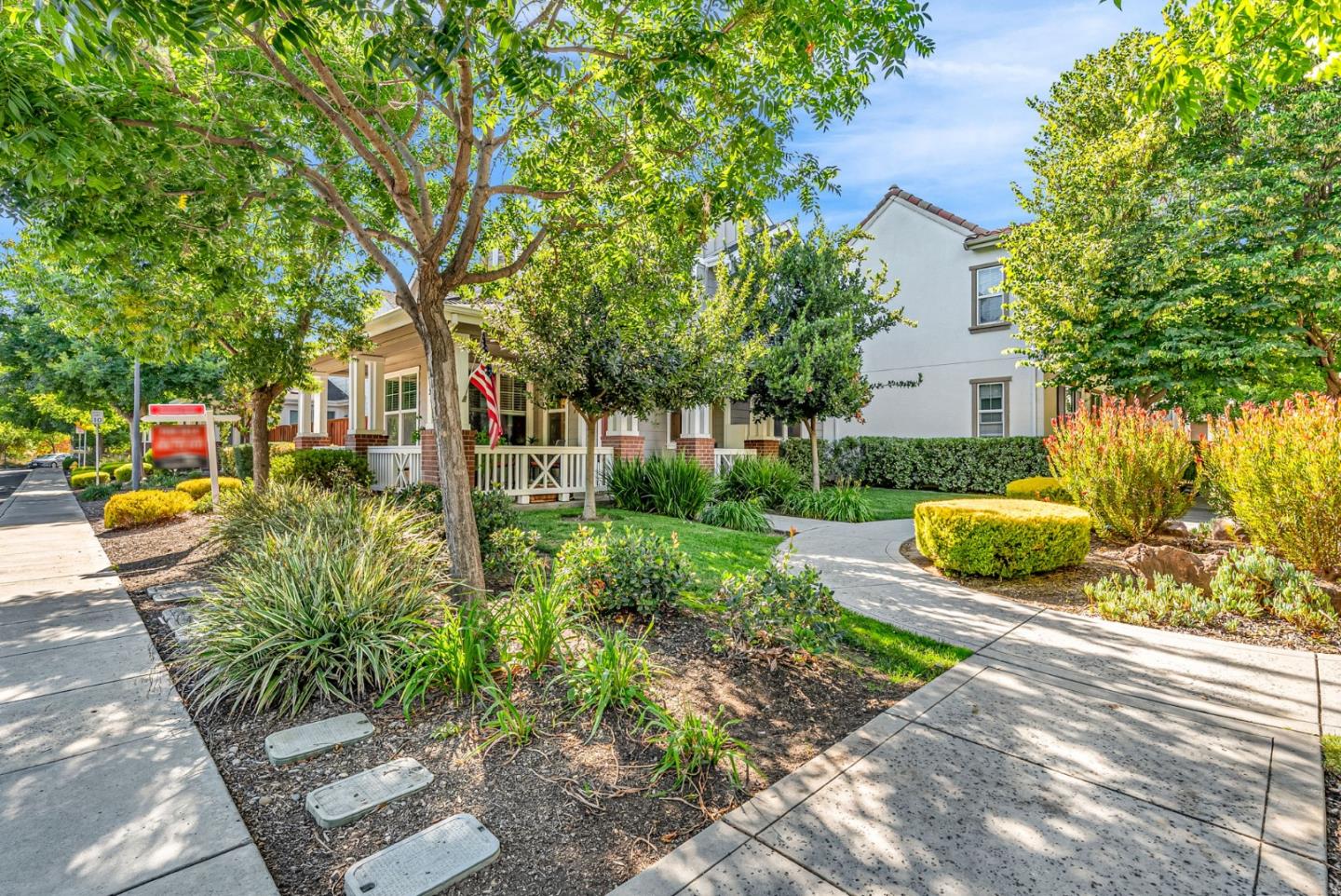 Detail Gallery Image 2 of 33 For 160 Sarafina Way, Gilroy,  CA 95020 - 3 Beds | 2/1 Baths