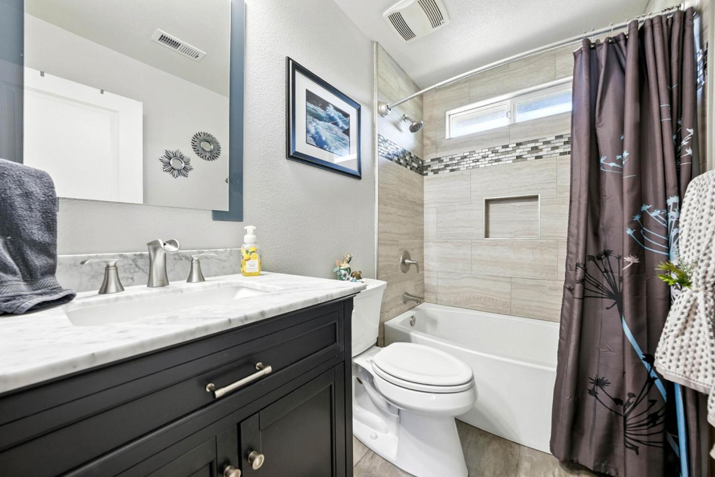 Detail Gallery Image 24 of 33 For 160 Sarafina Way, Gilroy,  CA 95020 - 3 Beds | 2/1 Baths